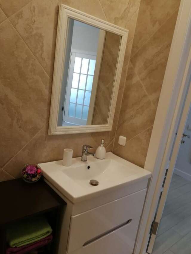 Апартаменты Apartment in citycenter on Repina 4 Минск-15